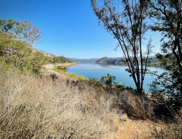 Coast to Crest Trail looking north over Lake Hodges